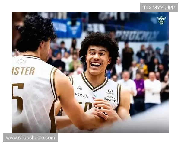 克尼佩尔谈投篮命中提升自信 感谢队友助力打造更好进攻空间